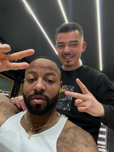 Barbershop LUMI, 16