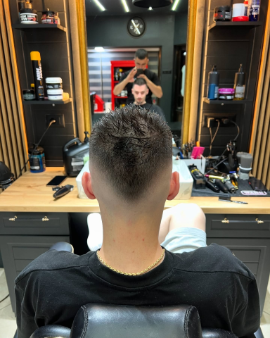 Barbershop LUMI, 04